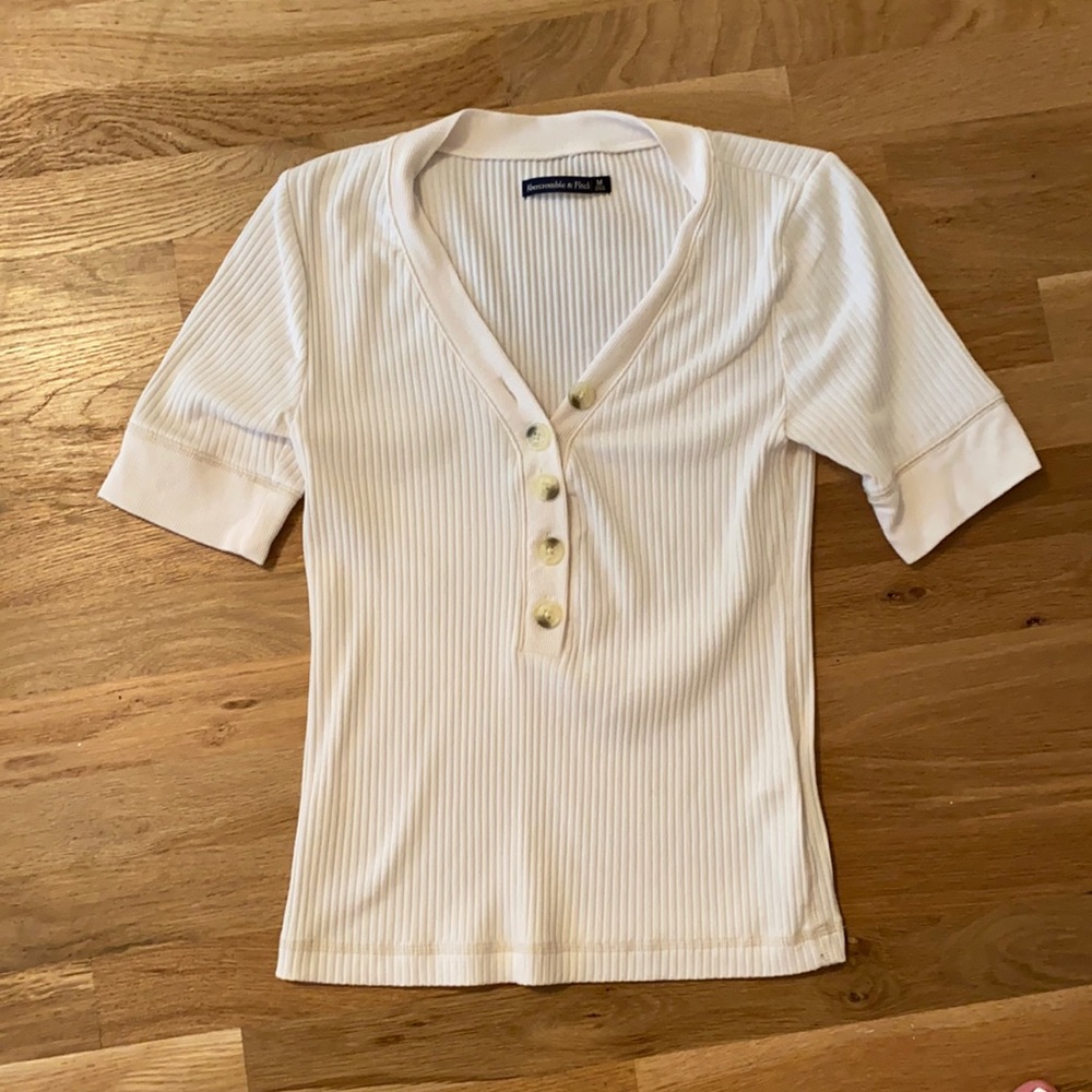Abercrombie & Fitch Wht button down T